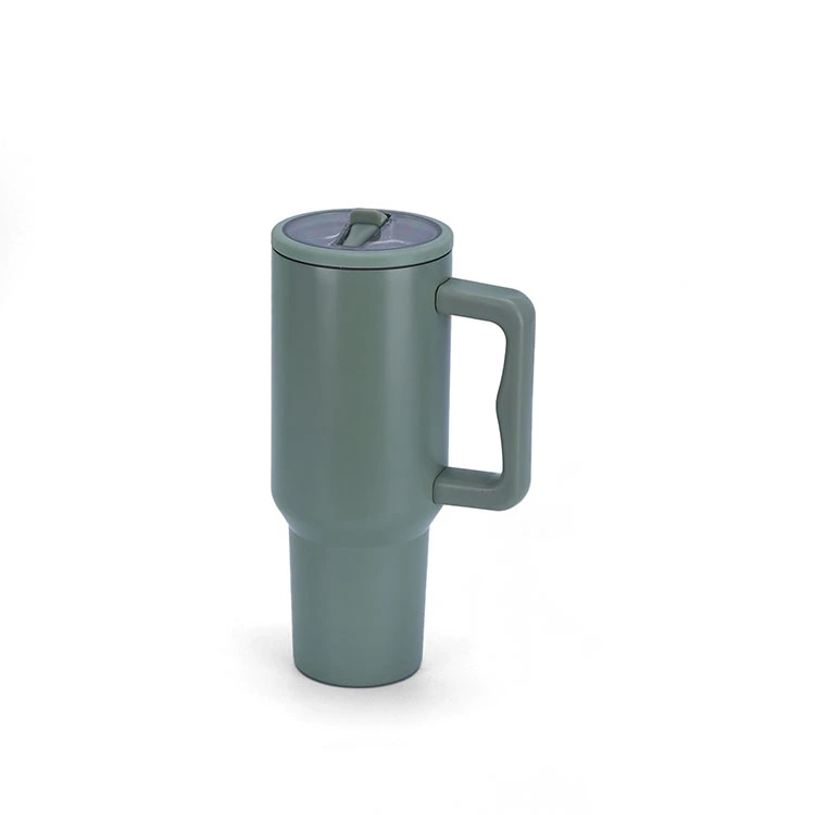 40 Unzen Wasserflasche mit Stroh