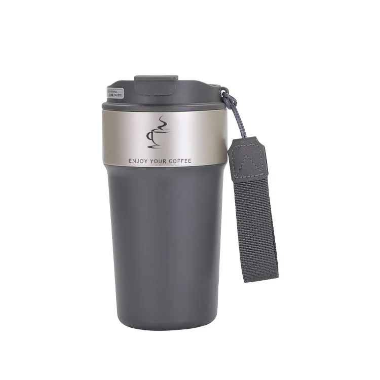 Kaffeetasse mit Deckel