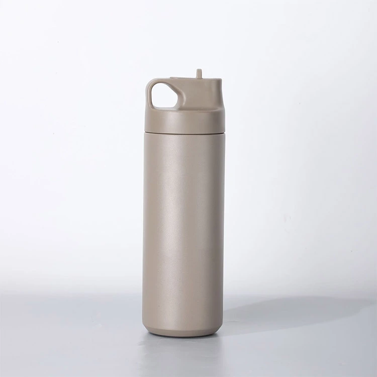 Isolierte Wasserflasche aus rostfreiem Stahl